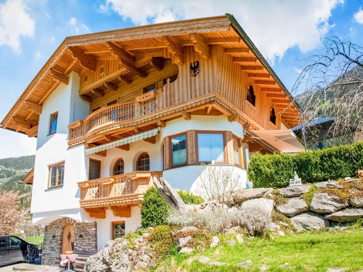 Beautiful Apartment In Ramsau With Balcony Ramsau im Zillertal Exteriör bild